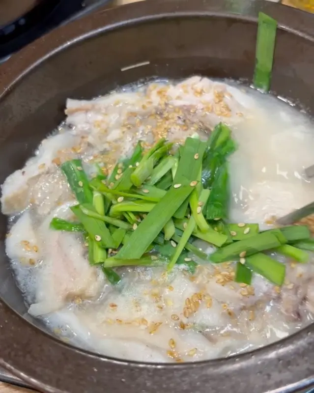 얼큰 돼지국밥 비주얼