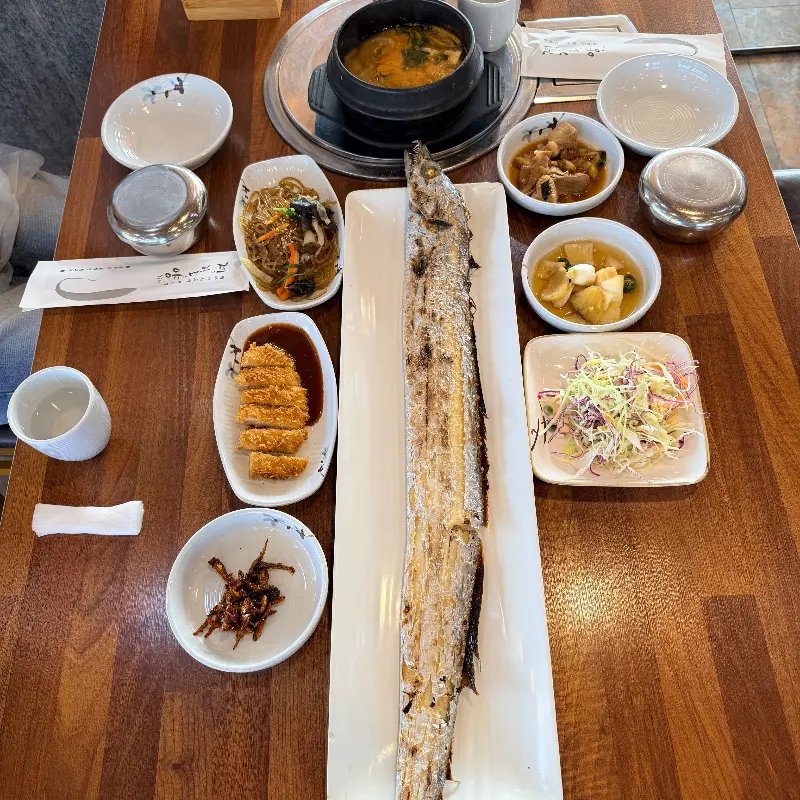 제갈양 한상차림