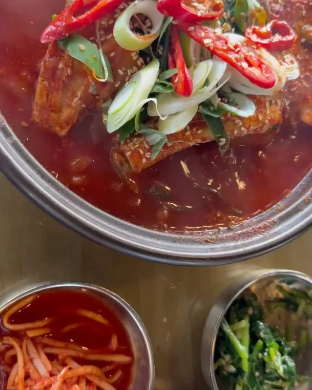 매콤한 양념이 듬뿍 밴 갈치조림