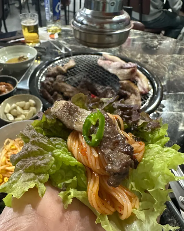 쌈에 싸먹는 뒷고기