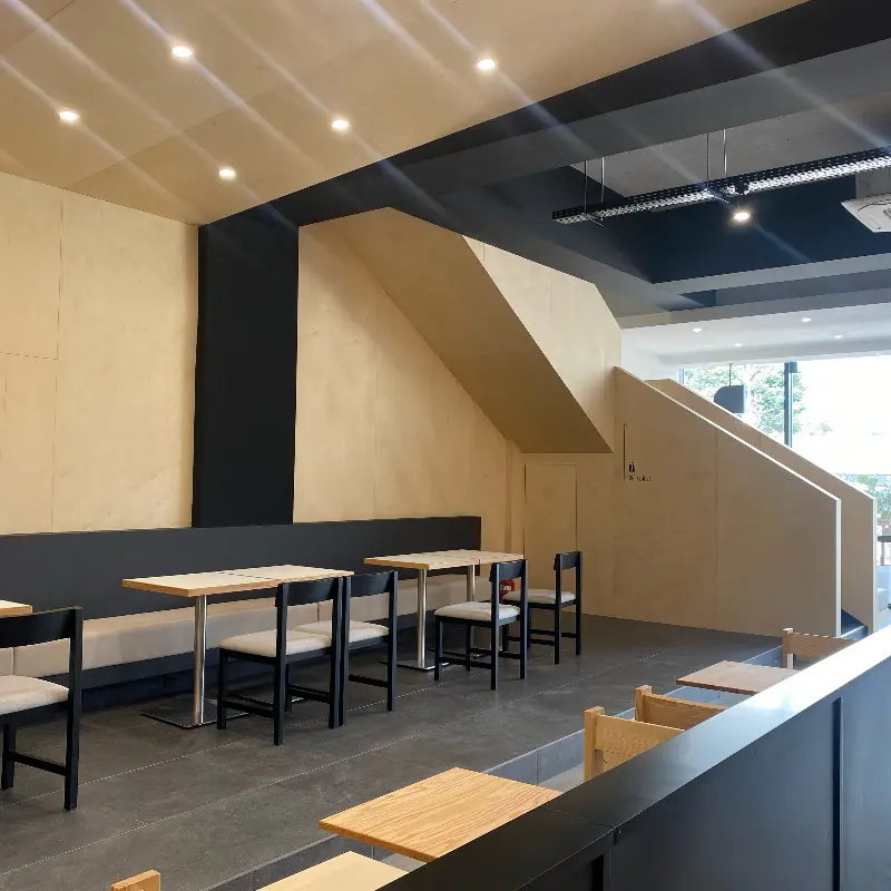 듀퍼커피 내부 좌석