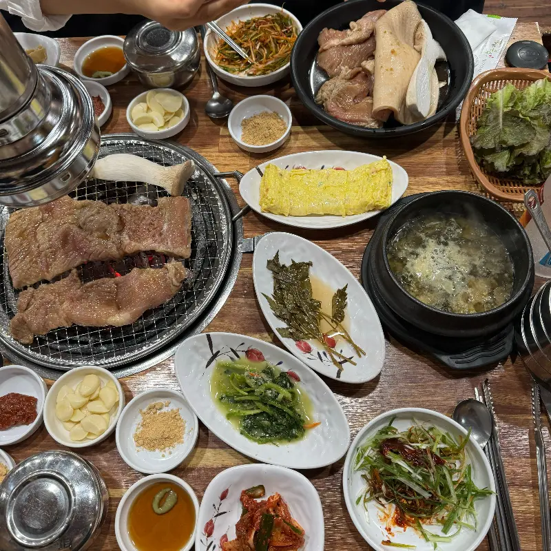 푸짐한 한상차림