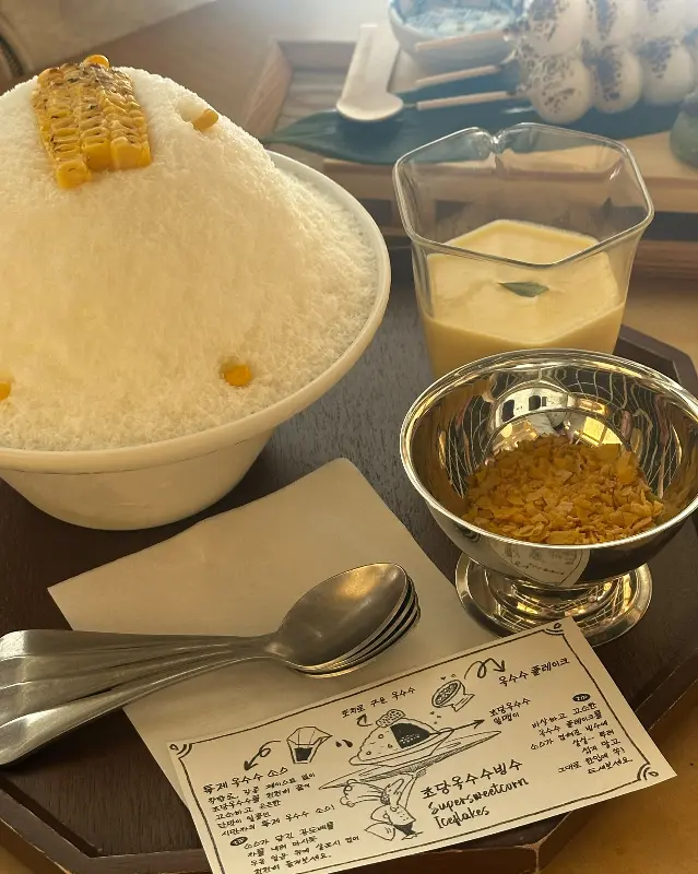 환상적인 비주얼의 초당옥수수 빙수