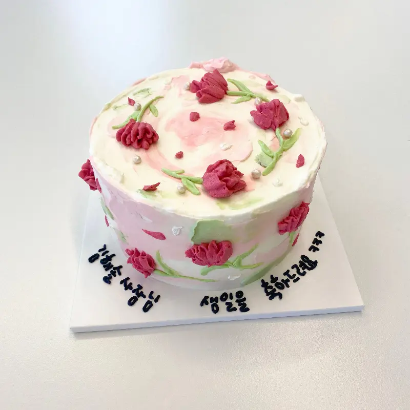 생크림 딸기 케이크