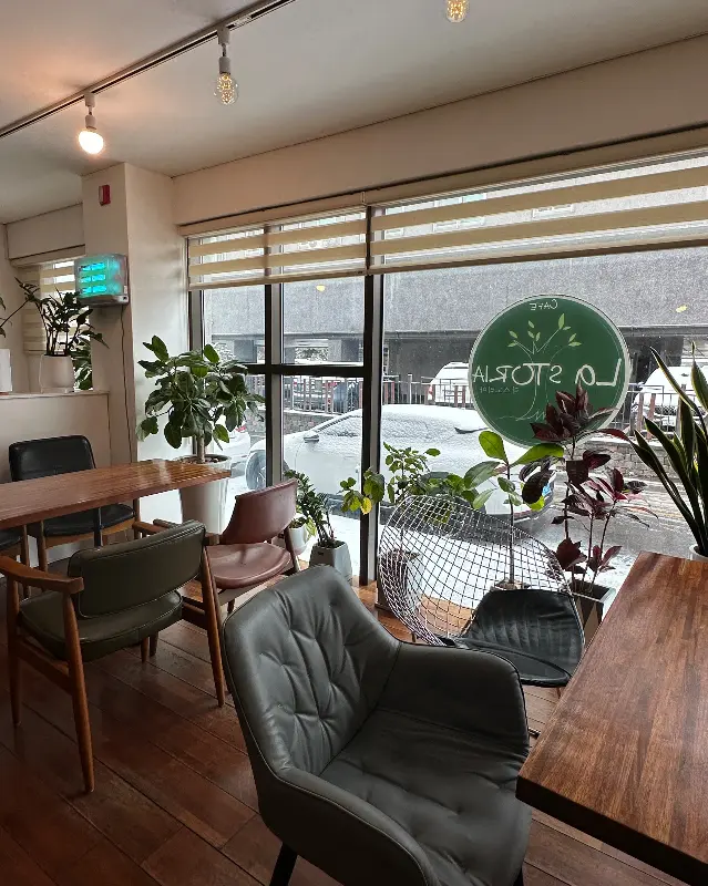 라스또리아 내부