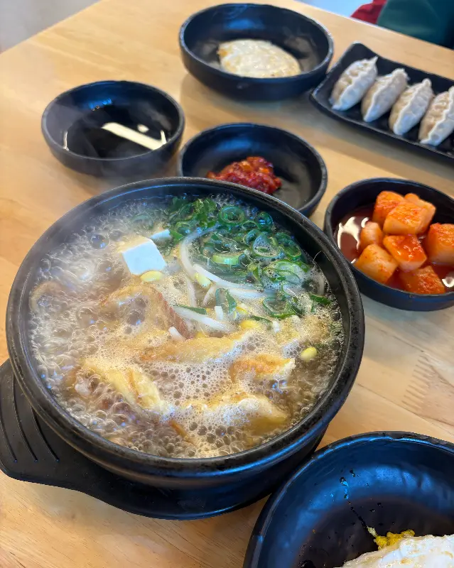 콩시루의 메밀전병