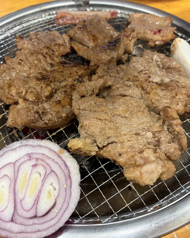 불판 위의 갈비