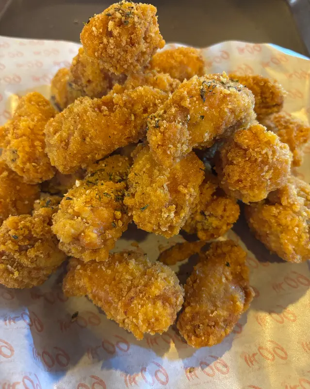 바삭함이 살아있는 크크크치킨