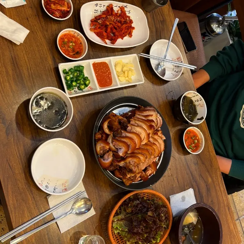 푸짐한 한 상 차림