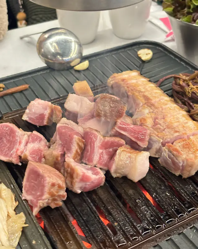 흑돼지 오겹살과 목살