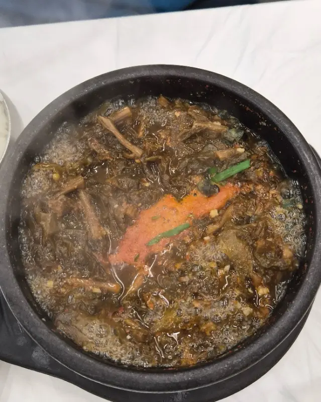 뜨끈한 능이 버섯 전골