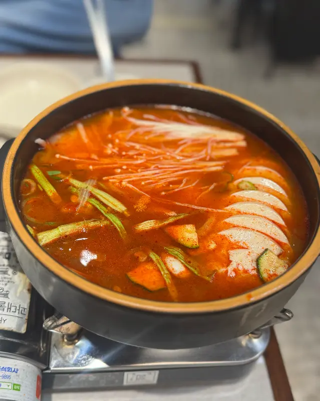 얼큰 해장 순두부찌개