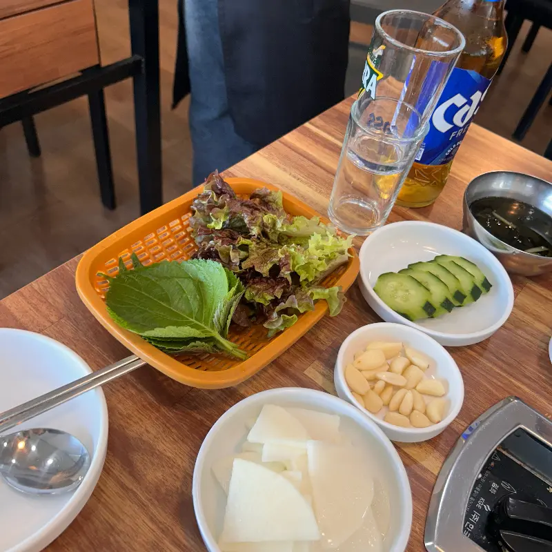 닭갈비와 함께 곁들여 먹는 반찬들