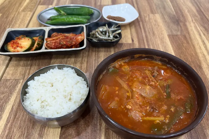 장터식당 한상차림