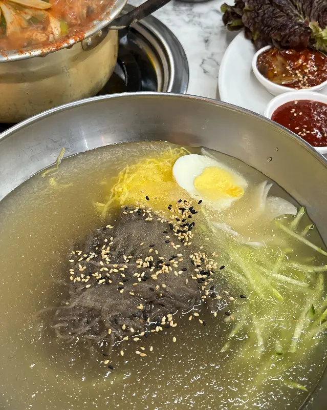 보기만 해도 시원한 물냉면