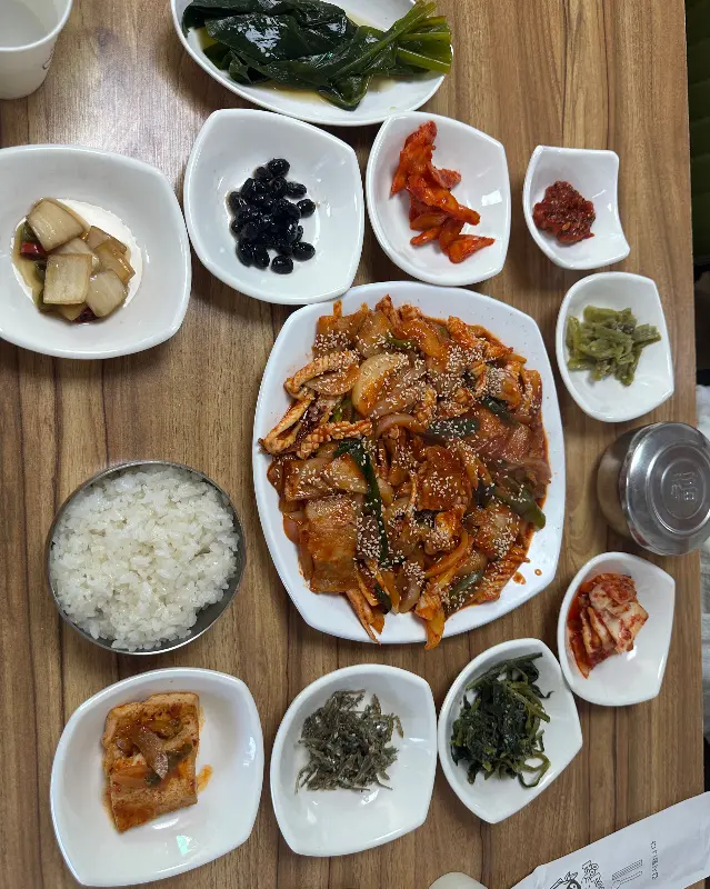 오삼불고기 한상차림