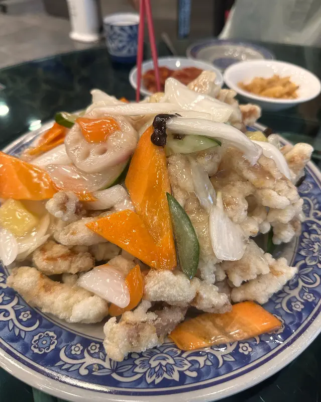 다채로운 색감과 바삭함이 살아있는 꿔바로우