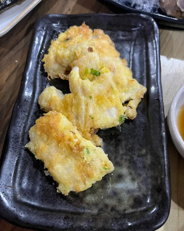 노릇노릇 구워진 생선전