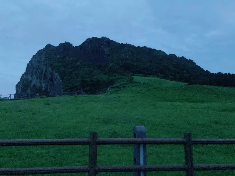 저녁 노을이 아름다운 세화 해변