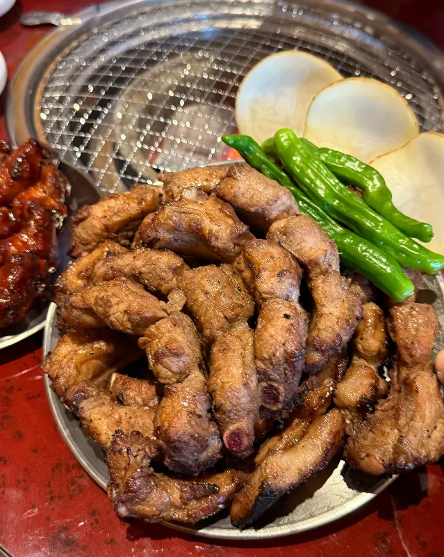 초벌되어 나온 쪽갈비