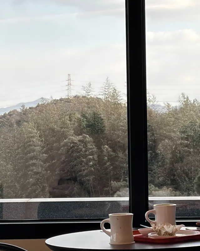 창밖으로 보이는 풍경