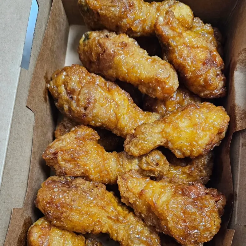 윤기가 흐르는 허니콤보