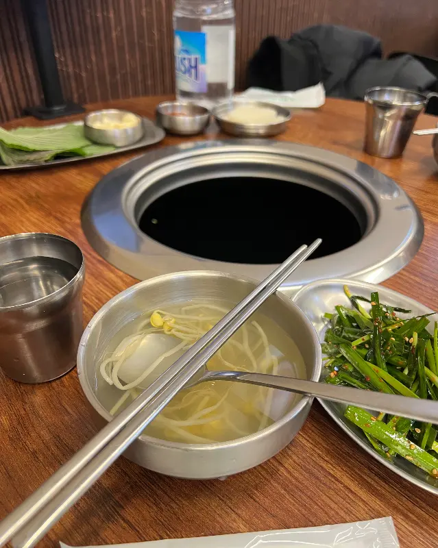 깔끔한 테이블 세팅