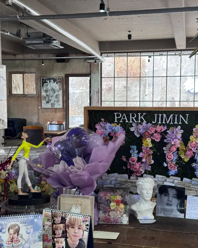 카페 내부 장식