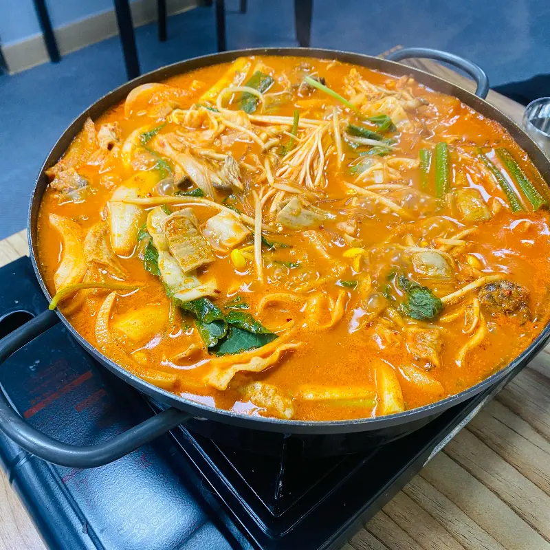 청년순대국 순대곱창전골