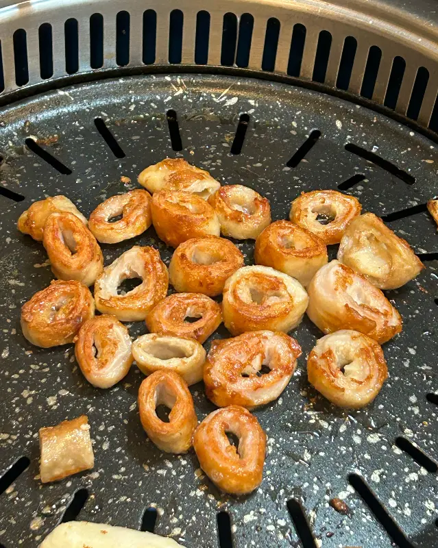 노릇하게 구워진 막창