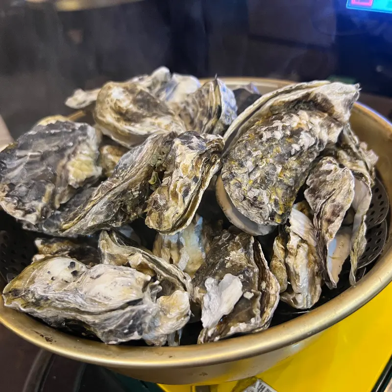 가득 담긴 석화찜