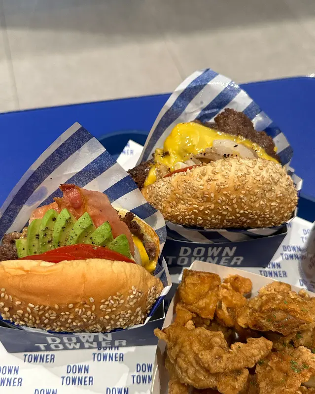 다운타우너 버거, 아보카도 버거, 치킨
