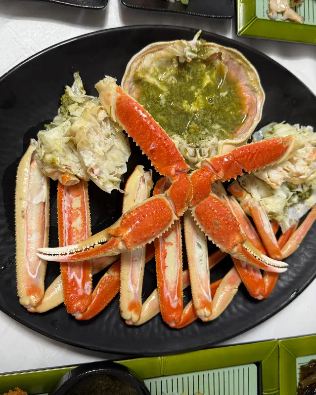 살이 꽉 찬 대게찜