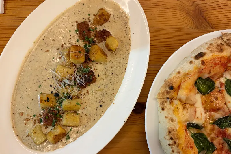 뇨끼와 마르게리따 피자