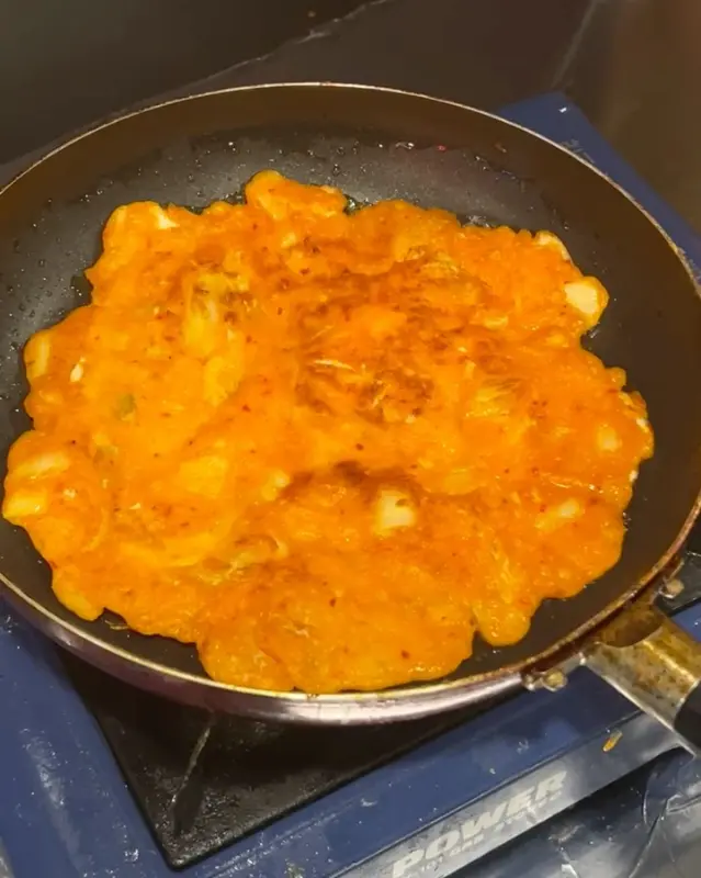 혼자 만들어 먹는 따끈한 김치전