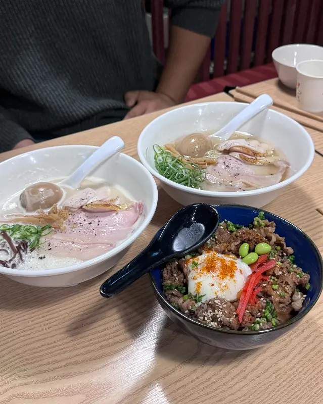 혼밥하기 좋은 분위기