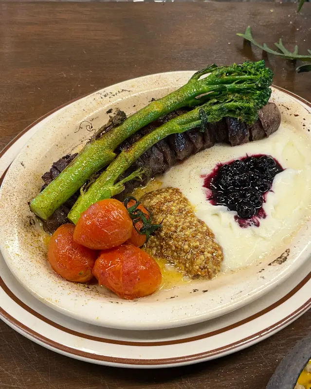 스테이크 단독 샷