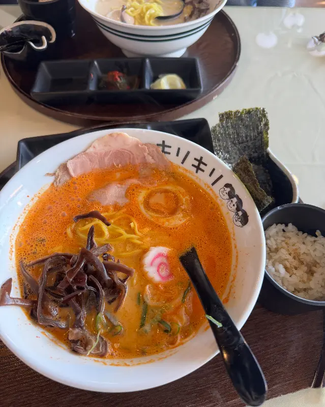 얼큰하고 시원한 국물이 일품인 매운 키리라멘