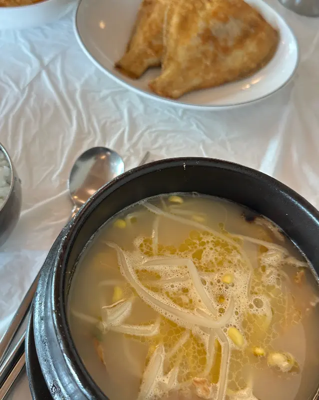 황태해장국과 가자미 구이