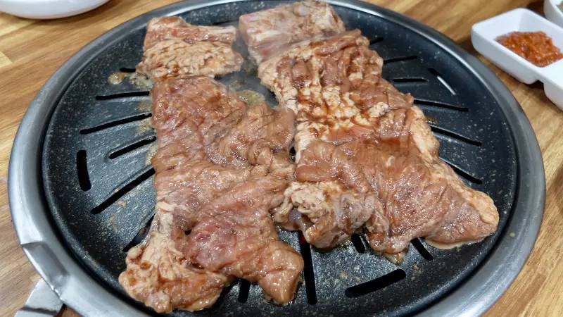 숯불 위 돼지갈비