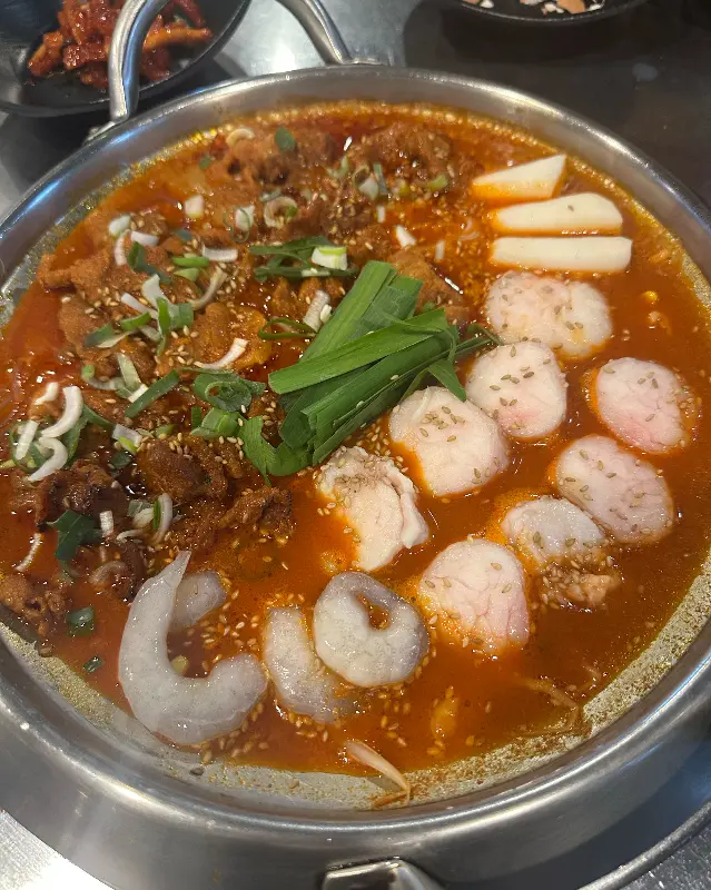 대창, 새우, 불고기의 조화