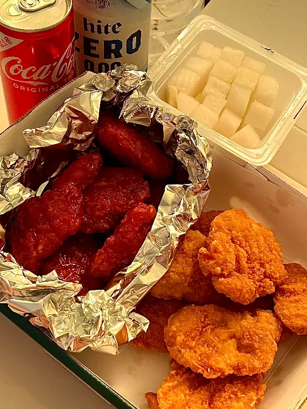 양념반 후라이드반은 진리!