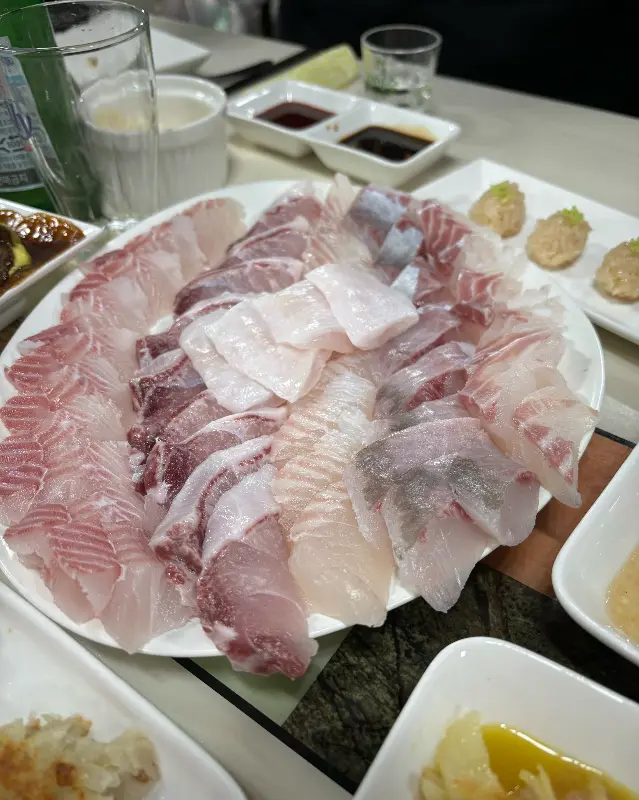 푸른바다횟집 밑반찬