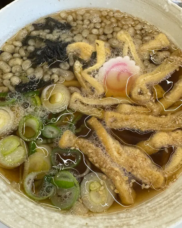 따뜻한 국물이 일품인 온메밀