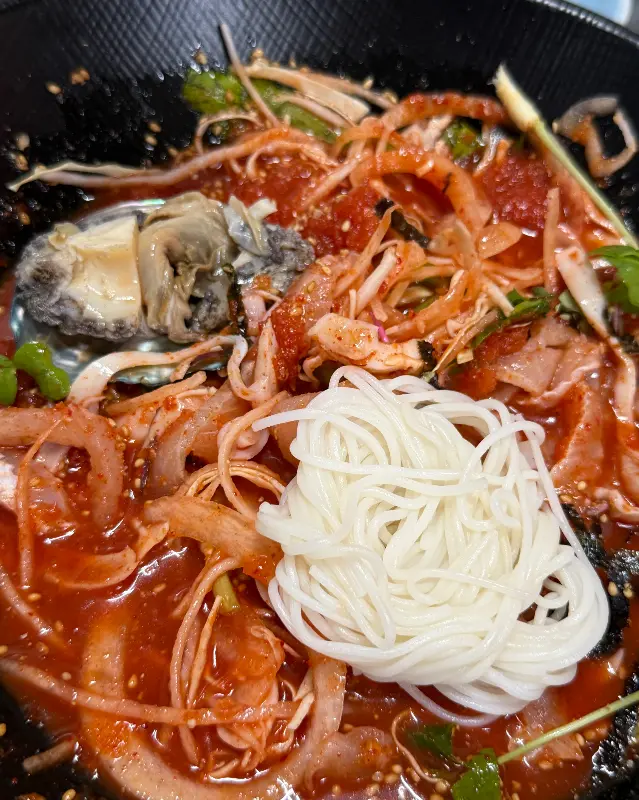 스페셜 물회의 푸짐한 비주얼