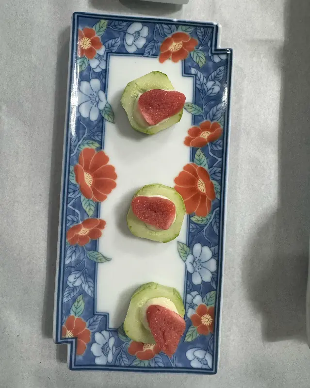 예쁜 플레이팅의 곁들임 메뉴