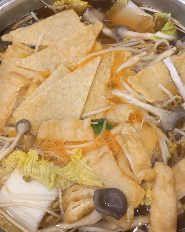 보글보글 끓는 샤브샤브, 따뜻함이 느껴지는 비주얼