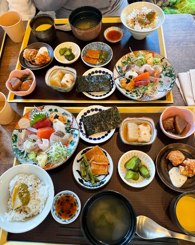 눈으로도 즐거운, 백식의 정갈한 한 상 차림