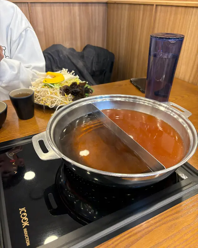 샤브샤브와 함께 즐기는 떡볶이