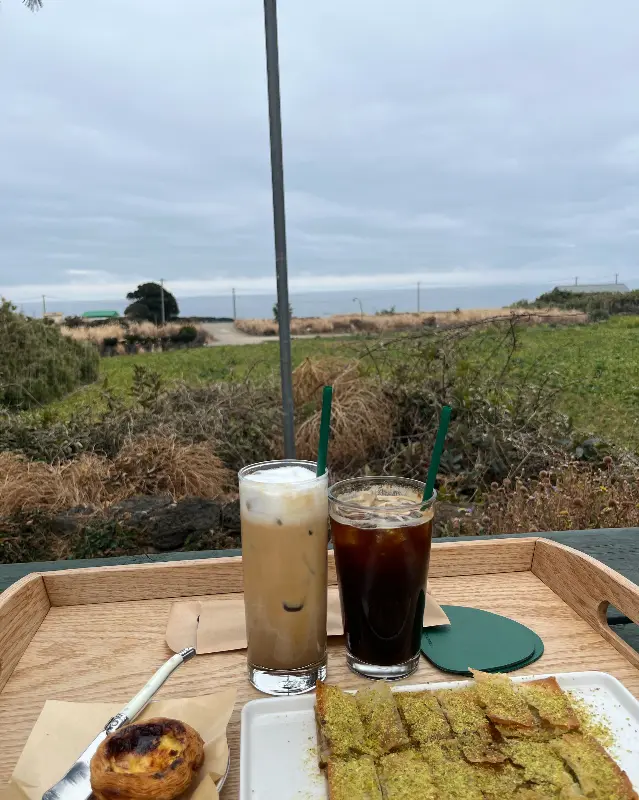 카페에서 판매하는 굿즈